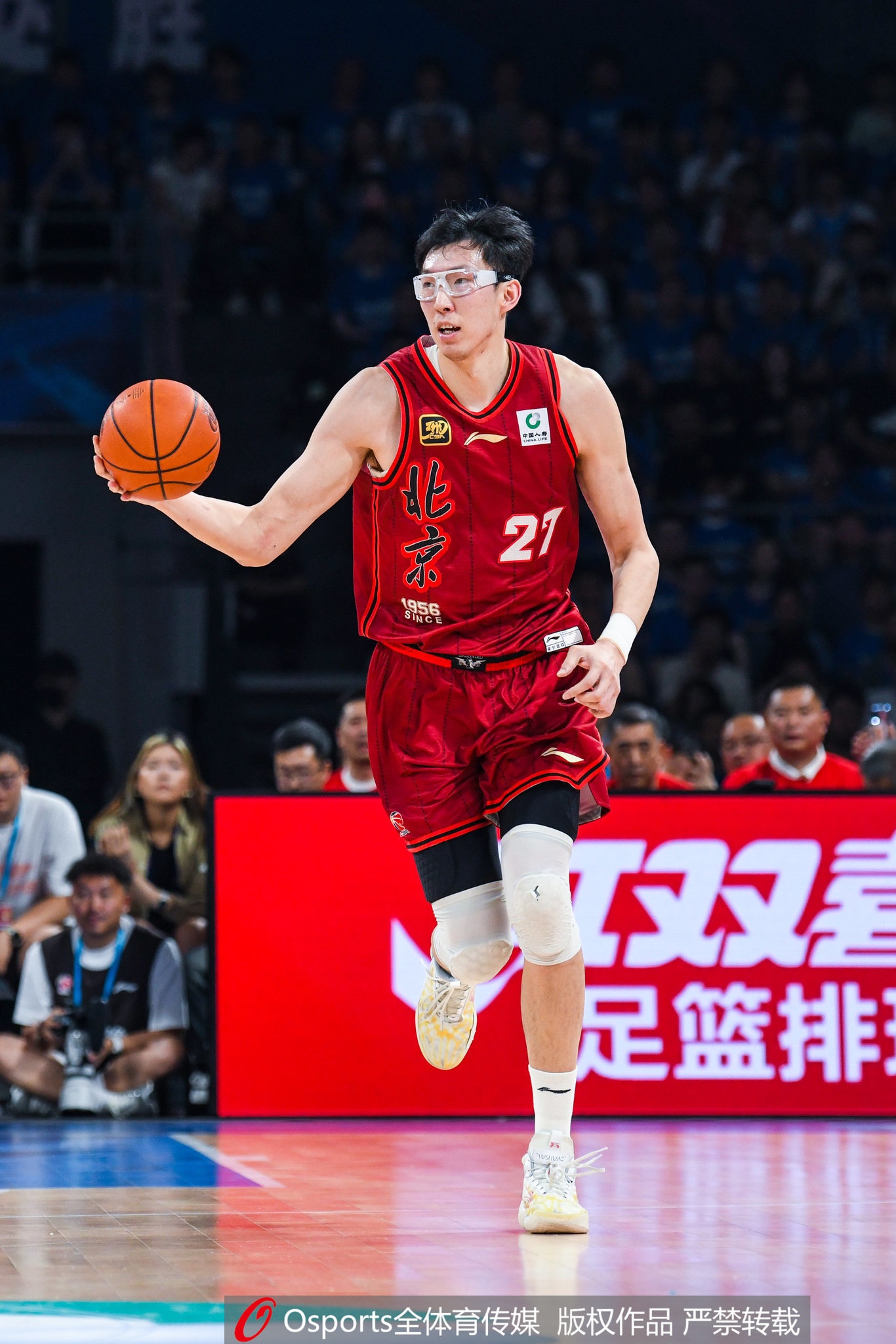 英超最新比數-周琦在防守端的作用无人可敌 范子铭的能力、状态与周琦相差较大