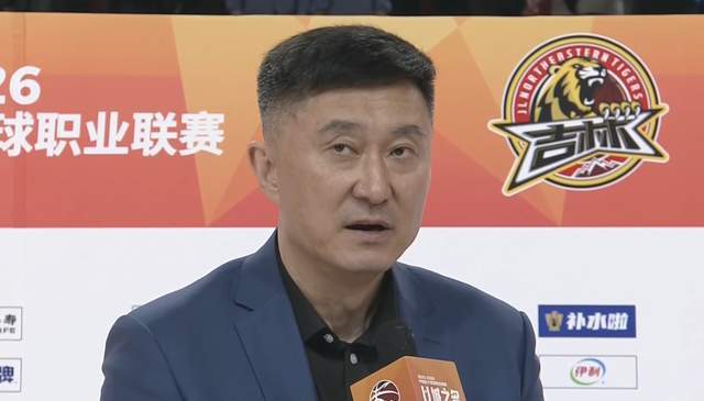 歐聯戰報-广东21分大胜!强援怒砍42分7板8助,杜锋却难高兴起来,有人伤退